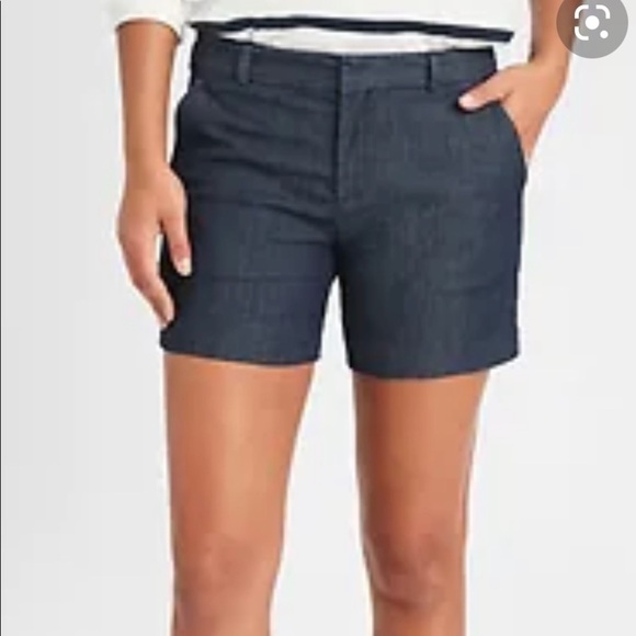 Banana Republic Factory Khaki Walking Shorts Sz 2 - Picture 1 of 11